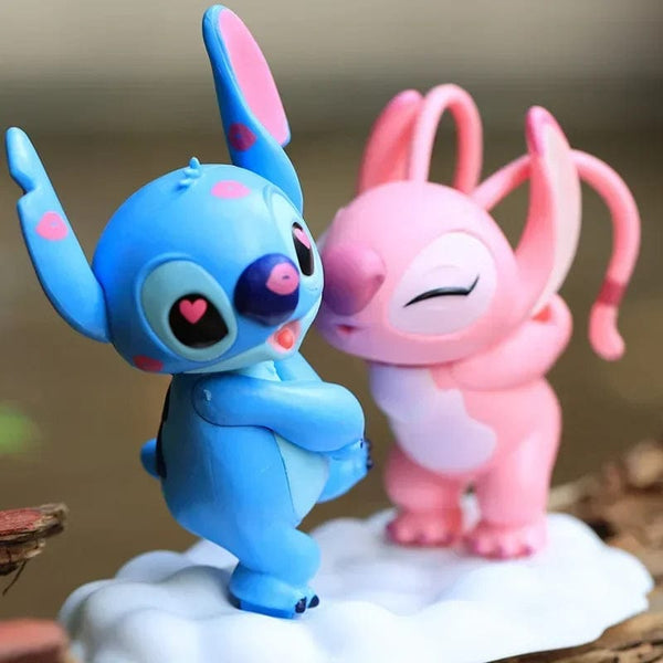Planet Gates Model Disney Stitch Lovers Model Doll Angel Kissing Stitch Statue Desktop Display Figurines Ornaments Valentine's Day girlfriend Gifts