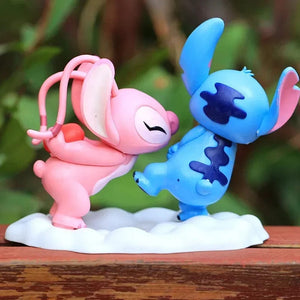 Planet Gates Model Disney Stitch Lovers Model Doll Angel Kissing Stitch Statue Desktop Display Figurines Ornaments Valentine's Day girlfriend Gifts