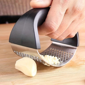 Planet Gates Modern Minimalist 1pc, Stainless Steel Garlic Press, Manual Garlic Mashing Artifact, Kitchen Multi-functional Household Pat Garlic Pressing Garlic Mud Squeeze Garlic Tool, Garlic Pressing Artifact
