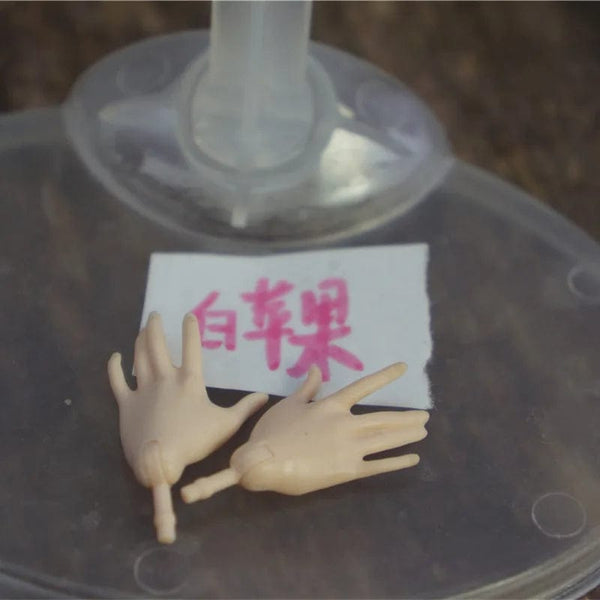 Planet Gates New Original Replacement Doll Hands Monstering High Doll Toy Parts Black Gray Yellow Blue Fishman Doll Hands DIY Toy Accessories