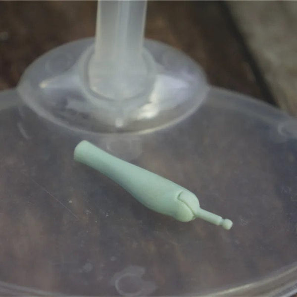 Planet Gates New Original Replacement Doll Hands Monstering High Doll Toy Parts Black Gray Yellow Blue Fishman Doll Hands DIY Toy Accessories