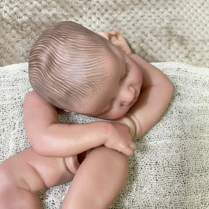 Planet Gates Painted Kit / With Cloth Body 19inch Already Painted Reborn Doll Parts Levi Unassembled Lifelike Baby 3D Painting with Visible Veins Cloth Body Included