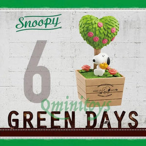 Planet Gates Random 1 Pcs no box Snoopy Green Days Anime Figure Models Green Potted Plant Table Ornaments Anime Peripherals Toys Kawaii Dolls Gifts for Childrens