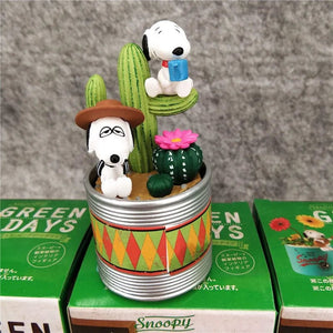 Planet Gates Random 1 Pcs no box Snoopy Green Days Anime Figure Models Green Potted Plant Table Ornaments Anime Peripherals Toys Kawaii Dolls Gifts for Childrens