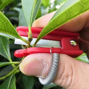 Planet Gates Red Multifunction Thumb Knife Garden Pruner Fruit Picking Device Safe Fruit Blade Tool Cutting Blade Rings Finger Protector Catcher