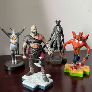 Planet Gates TOTAKU Crash Bandicoot Figure God of War Kratos The Old Hunters Blood Hunter Dark Souls Sun Warrior Model Toy Doll Birthday Gift