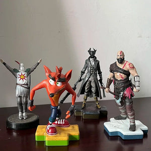 Planet Gates TOTAKU Crash Bandicoot Figure God of War Kratos The Old Hunters Blood Hunter Dark Souls Sun Warrior Model Toy Doll Birthday Gift