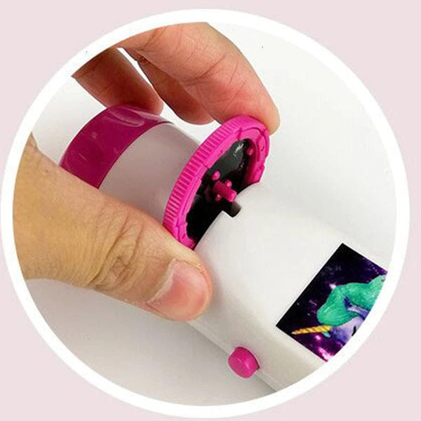 Planet Gates TY09 Projection Flashlight Children Projector Light Cute Cartoon Toy Night Photo Picture Light Bedtime Learning Fun Toys