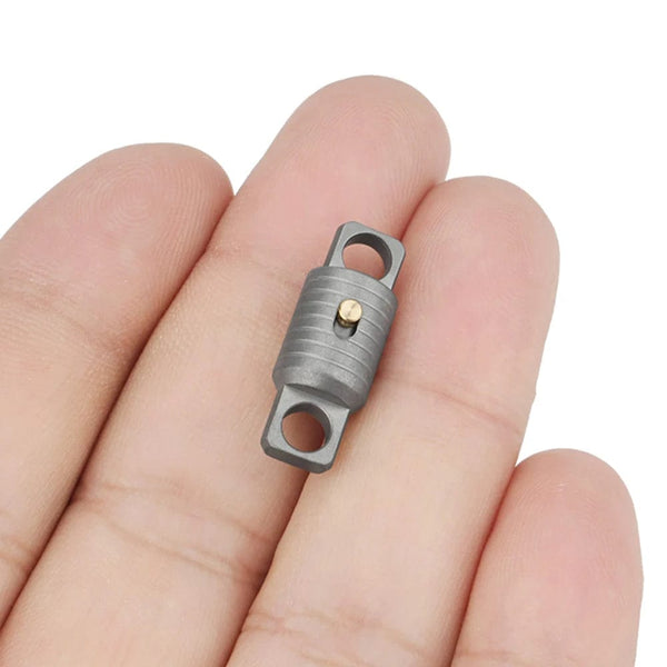 Planet Gates Universal Keychain With Locking Buckle Titanium Alloy Car Key Chain Buckle Outdoor EDC Tool