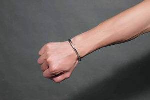 Planet Gates Vnox Vintage Stainless Steel Bangle for Men Women Mobius Twisted Cuff Bracelet Unisex Casual Pulseira Gents Jewelry