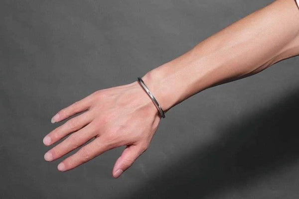 Planet Gates Vnox Vintage Stainless Steel Bangle for Men Women Mobius Twisted Cuff Bracelet Unisex Casual Pulseira Gents Jewelry