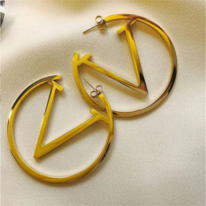 Planet Gates WA0788-1 2024 New Trends V Letter Hoop Earrings For Women Stainless Steel Earrings Punk Round Ear Jewelry Gift