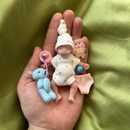 Planet Gates White Dots Cloth 8cm Cute Mini Silicone Bebe Reborn Girl With 2 Sets Mini Outfits for Each Reborn Baby Girl Soft Touching Feeling Flexible Doll