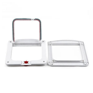 Planet Gates WHITE Pet Dogs Cats Door New Safe Lockable Magnetic Screen Outdoor Window 4 Way Locking Gate House Enter Freely Fashion Pretty Garden