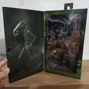 Planet Gates with box NECA Alien Big Chap Alien Figure Big Chap Alien Predator 40th Anniversary Egg Facehugger Figurine Model Toy Doll Gifts