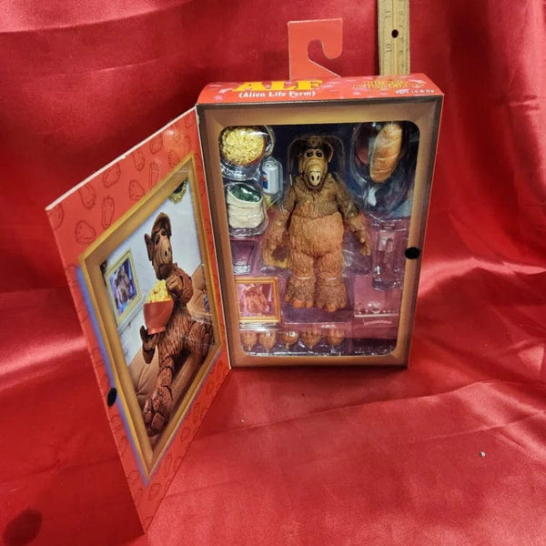 Planet Gates with box NECA Figure Ultimate Alien Life Form ALF Action Figure Oh Look! Someone With Taste Joint Movable Doll Birthday Present Toys