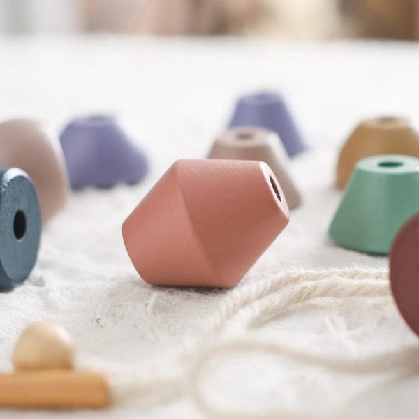 Planet Gates Wooden Baby Animal Threading Toys Blocks Board Games Stacking Toys Montessori Hands-on Ability Educational Children Blocks Gifts