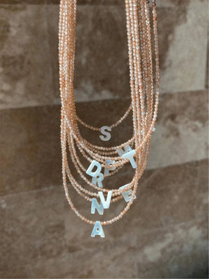 Planet Gates X New Fashion 26 Letter Shell Choker Necklaces For Women Shining Crystal Beads Clavicle Chian Female Neck Pendant Necklace Jewelry