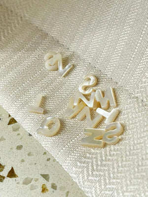 Planet Gates X New Fashion 26 Letter Shell Choker Necklaces For Women Shining Crystal Beads Clavicle Chian Female Neck Pendant Necklace Jewelry