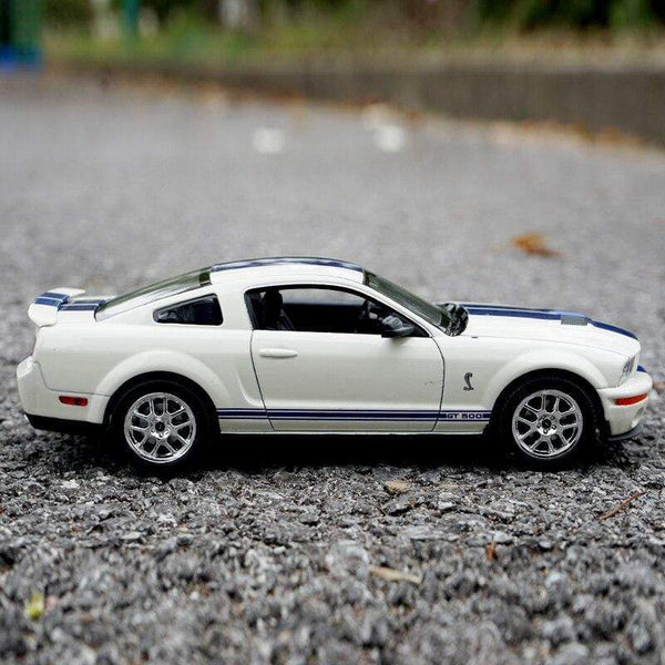 Planet Gates 1:24 Ford Mustang Shelby GT500 Cobra 2007 High Simulation Car Model Alloy Kid Toy Car Collect Children's Gifts