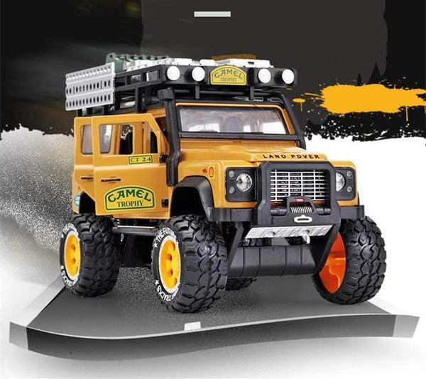 Planet Gates 1:28 Camel Cup Land Rover Defender Alloy Racing Car Model Diecasts & Toy Metal Toy Off-road Vehicles Model Collection Kids Gift