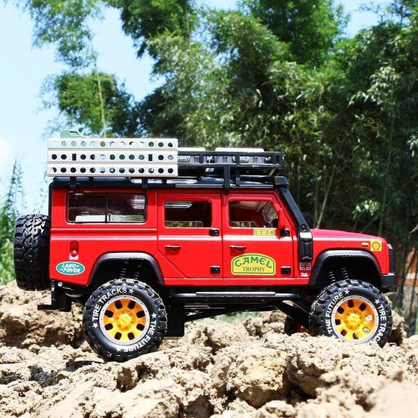 Planet Gates 1:28 Camel Cup Land Rover Defender Alloy Racing Car Model Diecasts & Toy Metal Toy Off-road Vehicles Model Collection Kids Gift