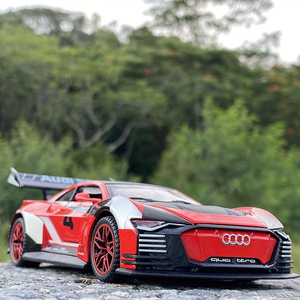 Planet Gates 1:32 Audi car model GT Le Mans racing simulation alloy pull back sound and light door children's metal toy car Birthday boy gift
