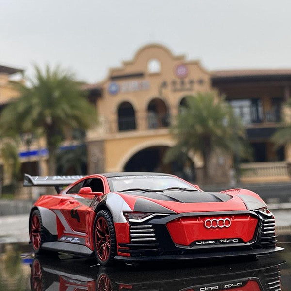 Planet Gates 1:32 Audi GT Le Mans Sports Racing Car Alloy Car Diecasts & Toy Vehicles Metal Toy Car Model High Simulation Collection Kids Toy