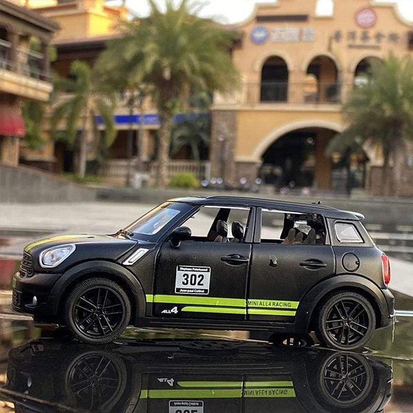 Planet Gates 1:32 BMW Mini Countryman Diecast Alloy Metal Car Model MINI Cooper Simulation Toy Car Model Sound Light Collection Children Gift