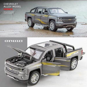 Planet Gates 1:32 Chevrolet Silverado Pika Alloy Car Model Diecast Toy Vehicle 6 Open Doors With Sound/Light/Pull-back Toys For Children