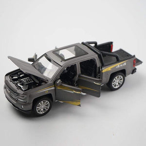 Planet Gates 1:32 Chevrolet Silverado Pika Alloy Car Model Diecast Toy Vehicle 6 Open Doors With Sound/Light/Pull-back Toys For Children