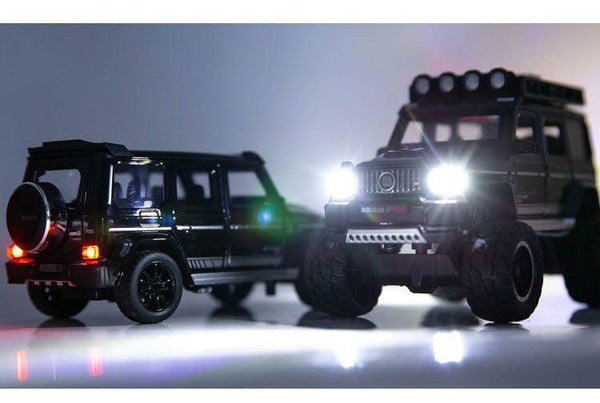 Planet Gates 1/32 G700 G65 SUV Alloy Car Model Diecast Simulation Metal Toy Off-road Vehicles Car Model Sound Light Collection Childrens Gift