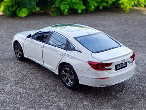Planet Gates 1:32 Honda Accord Model Die-casting Model Sound And Light Car Children's Toy Collectible Boy Birthday Gift E147