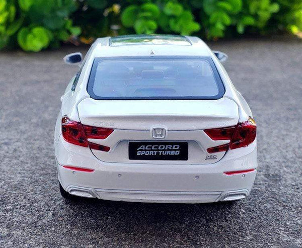 Planet Gates 1:32 Honda Accord Model Die-casting Model Sound And Light Car Children's Toy Collectible Boy Birthday Gift E147