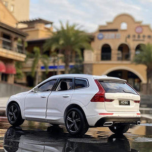 Planet Gates 1:32 VOLVO XC60 SUV Alloy Car Model Diecasts & Toy Metal Vehicles Car Model Simulation Sound Light Collection Childrens Toy Gift