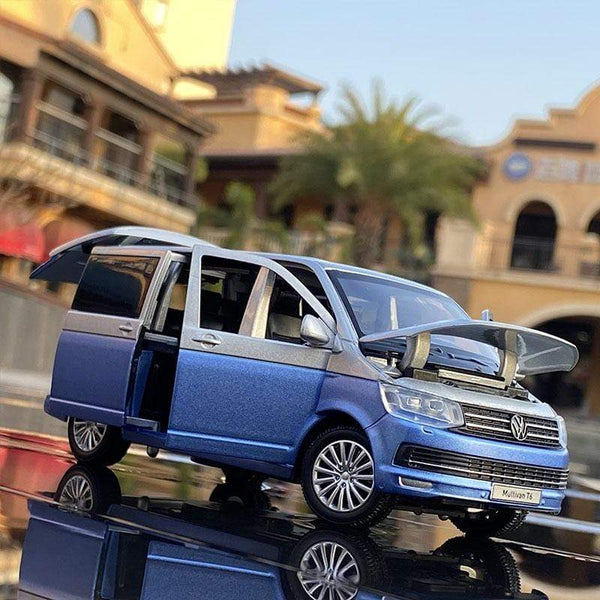Planet Gates 1:32 Zinc Alloy Bus Volkswagens Multivan T6 Alloy Car Model Diecasts MPV Car Model Sound and Light Simulation Childrens Toy Gift