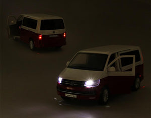 Planet Gates 1:32 Zinc Alloy Bus Volkswagens Multivan T6 Alloy Car Model Diecasts MPV Car Model Sound and Light Simulation Childrens Toy Gift