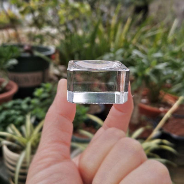 Planet Gates 10Pcs Transparent Glass Square Dimple Crystal Ball Display Base Table Holder Stand Home Decor Ornaments Party Gift Paperweight