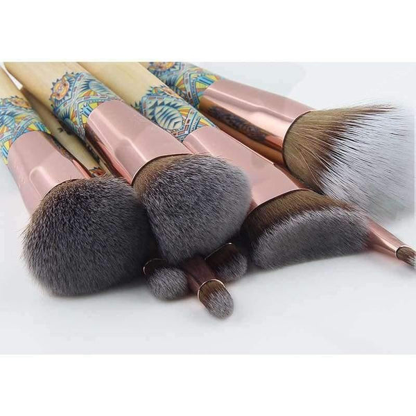 Planet Gates 12 pieces Synthetic Makeup Brushes Set with Unique Design Black Bag Professional Brushes for Makeup