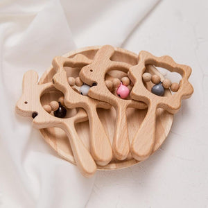 Planet Gates 1PC Baby Wooden Rattle Beech Animal Hand Teething Wooden Ring Makes A Sound Montessori Educational Toy Attract Attention