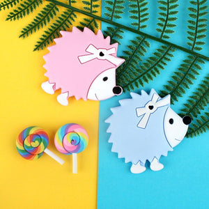 Planet Gates 1pc Hedgehog Silicone Teether Animal Cartoon Baby teething Necklace Chew Charms Baby Products Toddler Toys