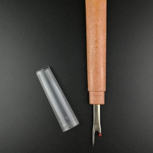 Planet Gates 2017 New Clover 4Pcs Steel And PlasticHandle Craft Thread Cutter Seam Ripper Stitch Unpicker Needle Arts Sewing Tools