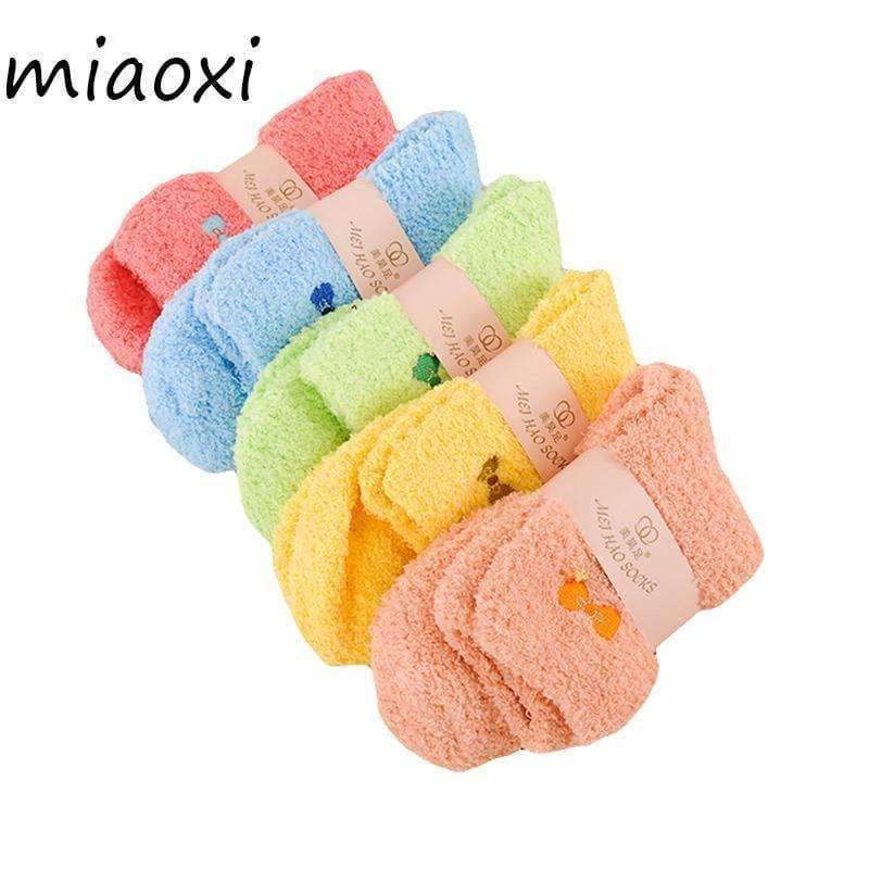 Planet Gates 5 Pairs / Lot Top Sale Women Winter Warm Middle Tube Socks Short  Autumn Girl 10 Colors Solid Plush Sock Wholesale