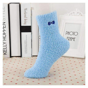 Planet Gates 5 Pairs / Lot Top Sale Women Winter Warm Middle Tube Socks Short  Autumn Girl 10 Colors Solid Plush Sock Wholesale