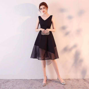 A-Line Tulle  Cocktail Dresses Sweet Elegant V-Neck Sleeveless Open Back Knee-Length Short Homecoming Dresses 2018