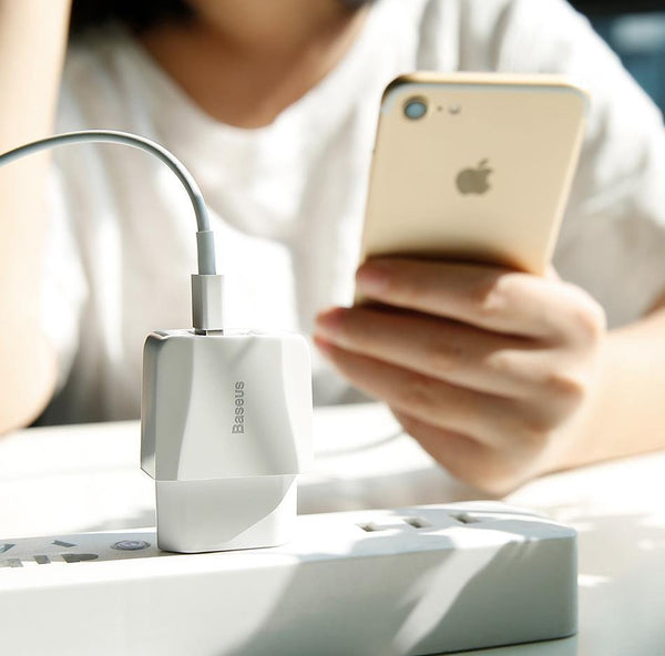 Planet Gates Baseus Dual USB Charger For iPhone Xs Max X 8 Samsung S9 S8 Xiaomi Mi 8 Mix3 EU Adapter Fast Charging Wall Mobile Phone Charger