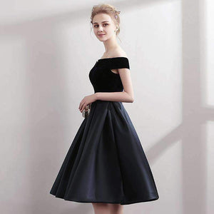 Planet Gates black / 2 Boat Neck Satin Little Black Dress Elegant Short Cocktail Dresses Knee Length Prom Dresses Robe Cocktail mi Longue