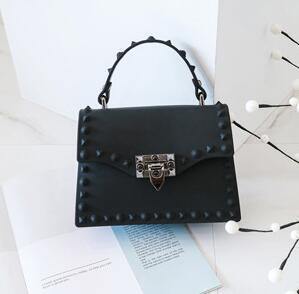 Planet Gates Black / Big Women Messenger Bags High Quality PVC Transparent Jelly Bag Summer Girl Beach Bag Fashion Chains Shoulder Crossbody Bags XS-502