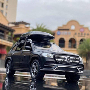 Planet Gates Black with suitcase 1:32 Benzs GLS 580 SUV Alloy Car Model Diecasts & Toy Vehicles Metal Car Model Collection High Simulation Childrens Toy Gift