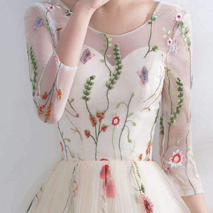 Planet Gates Champagne / 2 Luxury Champagne Three Quarter Sleeve Floral Print Lace Cocktail Dress Knee- Length Formal Dress Party Gown LX187